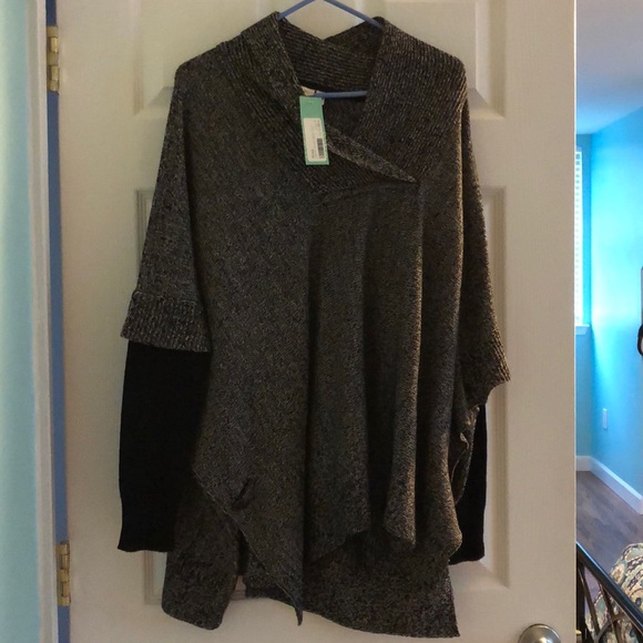 Sweater/poncho size small, new with tags - Picture 1 of 7